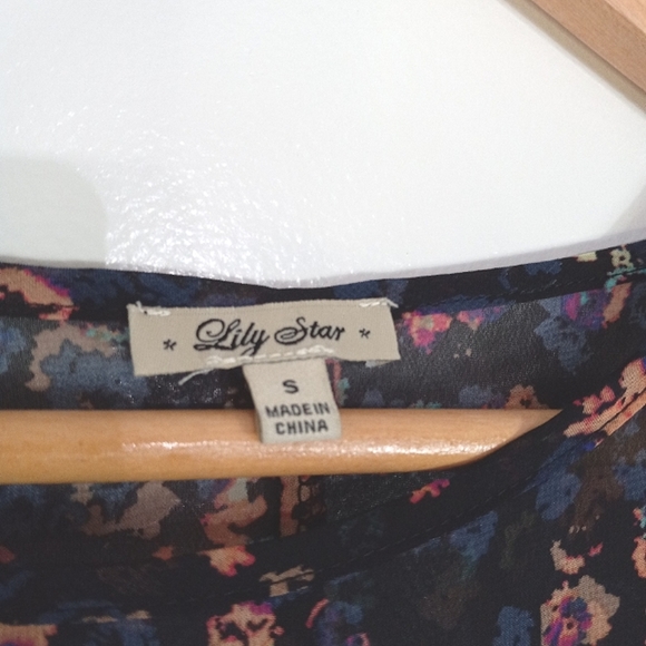 Lily Star Sheer Black Floral Long Tunic Style Cover up , Size Small - Picture 7 of 7